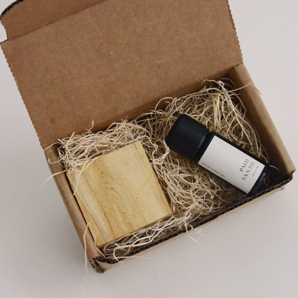 Natural Palo Santo Wood Diffuser & 10ml Essential Oil